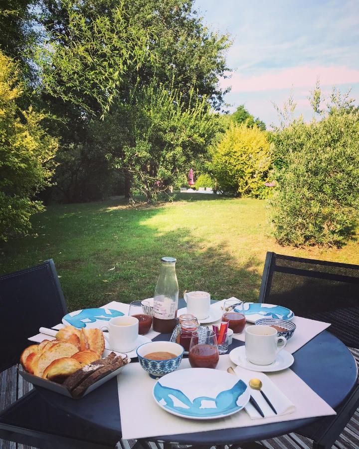 Les Arbres Rouges Bed and Breakfast Sucé Exteriör bild