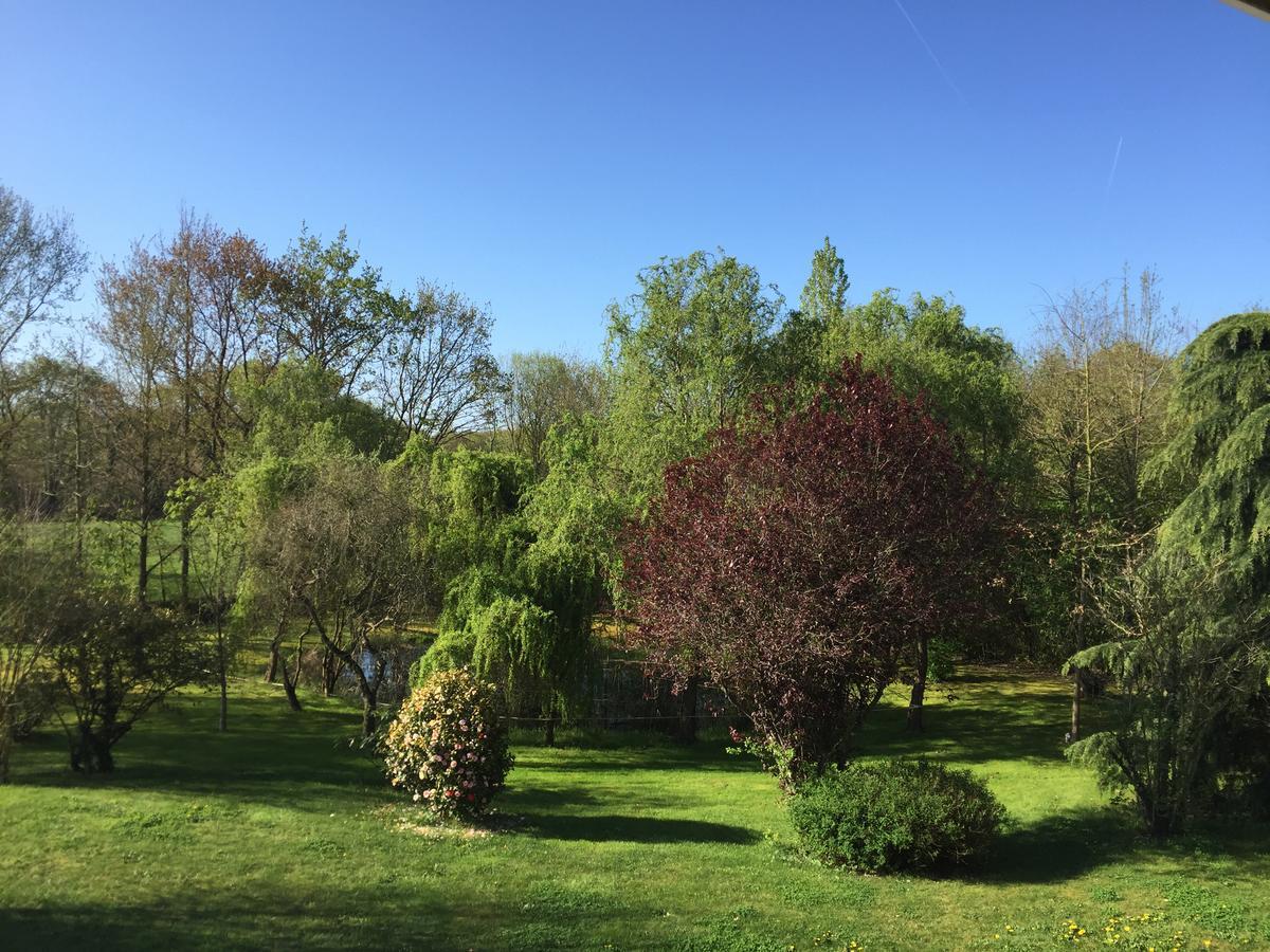 Les Arbres Rouges Bed and Breakfast Sucé Exteriör bild